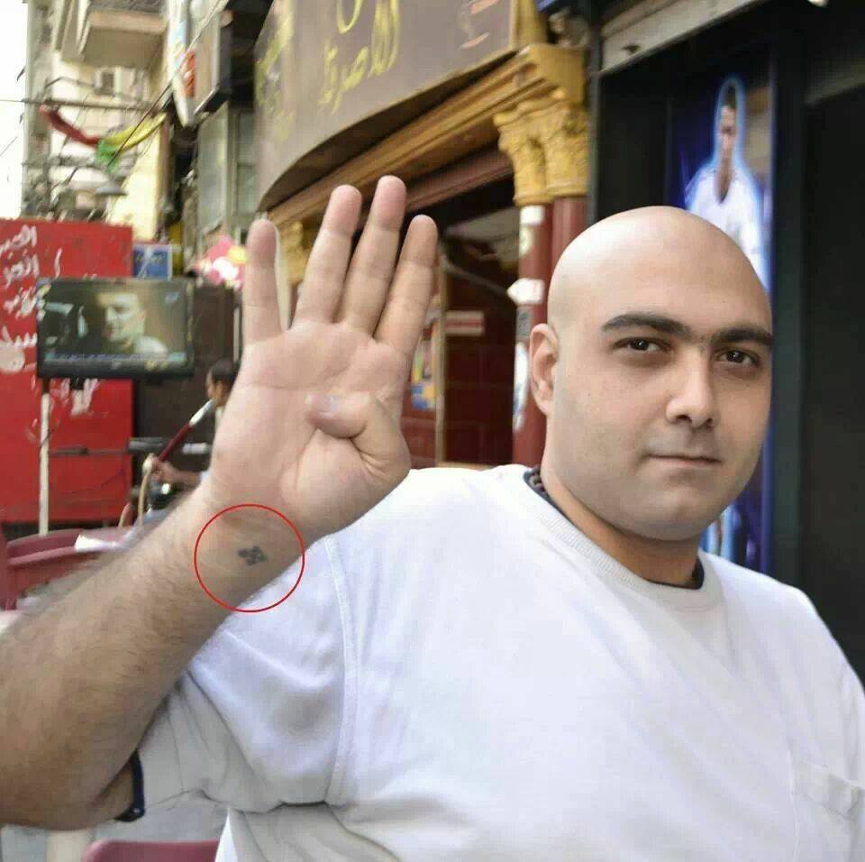 أفضل صور لمتظاهري ورافضي الإنقلاب العسكري،  المنتشرة على مواقع التواصل الاجتماعي خلال الاسبوع