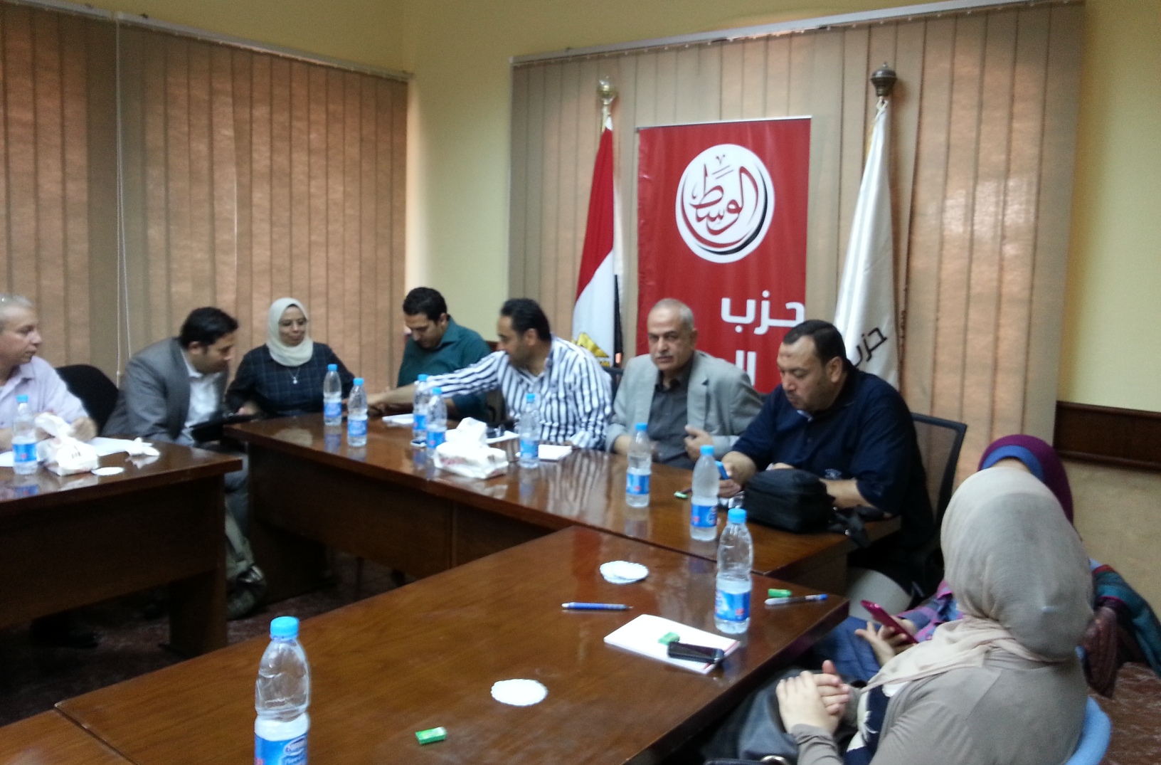 لقاءات وفعاليات الجمعة 16 مايو 2014 بمقر حزب_الوسط من اجتماع هيئة عليا وأمانة عامة ولقاء مفتوح بين الأمانة العامة وأعضاء حزب الوسط
